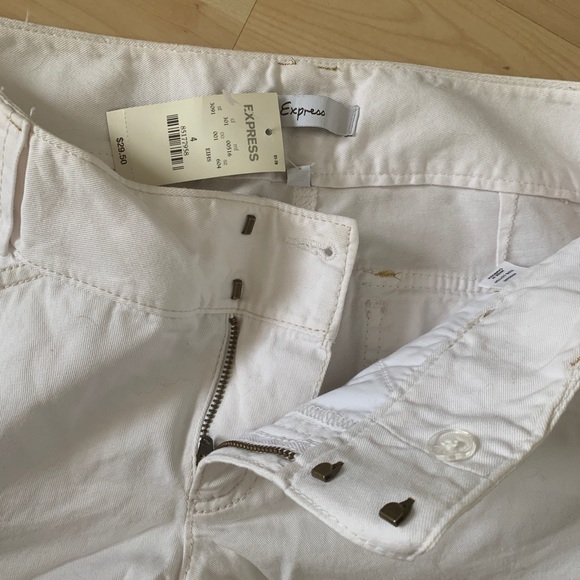 Express Shorts NWT - Picture 3 of 3